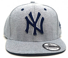 Carregar imagem no visualizador da galeria, Boné New York Yankees